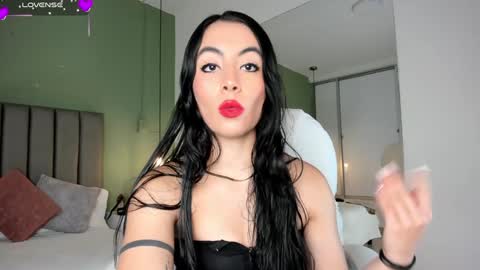  Samantha  online show from 1, 2, 2025