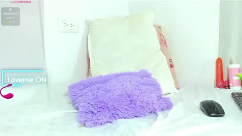Snapshot of samanta_little chatting on 1, 5, 2026 Samantha online show from 1, 5, 2026