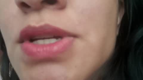 Snapshot of samanta_sweet320 chatting on 4, 1, 2025 samanta sweet online show from 4, 1, 2025