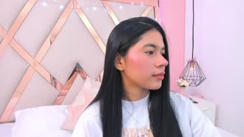 Snapshot of samantaa_shy chatting on 16, 7, 2026 sam online show from 16, 7, 2026