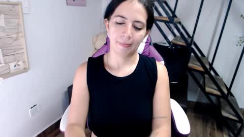 Snapshot of samantha2girl chatting on 20, 11, 2025 samantha online show from 20, 11, 2025