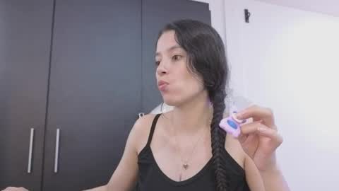 samantha_blow online show from 20, 5, 2026