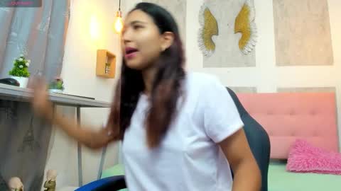 Snapshot of samantha_fox8 chatting on 10, 11, 2025 online show from 10, 11, 2025