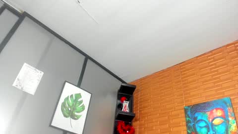 samantha_milfs online show from 17, 1, 2025