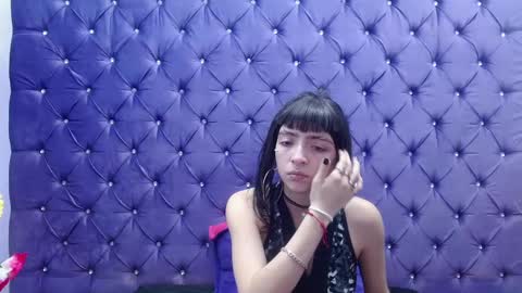 Snapshot of samanthaa_smitth chatting on 17, 1, 2025 Samantha Smitth online show from 17, 1, 2025
