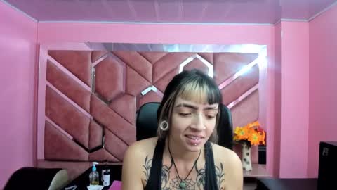 Snapshot of samanthaa_smitth chatting on 12, 9, 2025 Samantha Smitth online show from 12, 9, 2025
