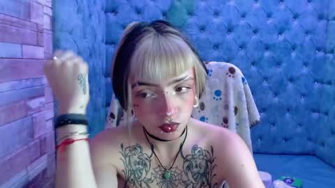 Snapshot of samanthaa_smitth chatting on 16, 10, 2025 Samantha Smitth online show from 16, 10, 2025