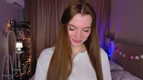 Snapshot of samanthaginnings chatting on 29, 5, 2026 Lola online show from 29, 5, 2026