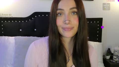Snapshot of samanthagrant_ chatting on 3, 6, 2026 IGSamanthaGrant 10 online show from 3, 6, 2026