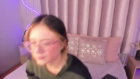 Alejandra  online show from 27, 10, 2025