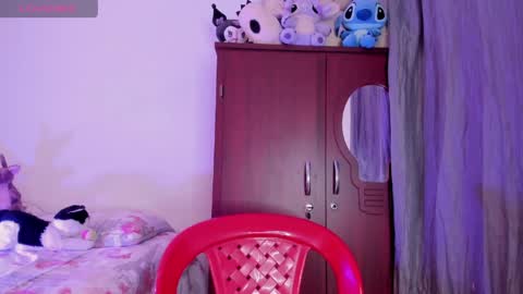 Snapshot of samara_jonnes_ chatting on 19, 5, 2026 Samara is my name a pleasure delighted that you are here leave your thumb up it is important to me online show from 19, 5, 2026