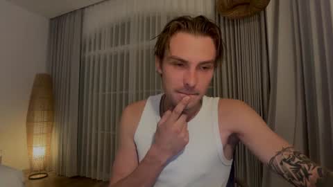 Snapshot of samblitzy chatting on 12, 7, 2026 samblitzy online show from 12, 7, 2026