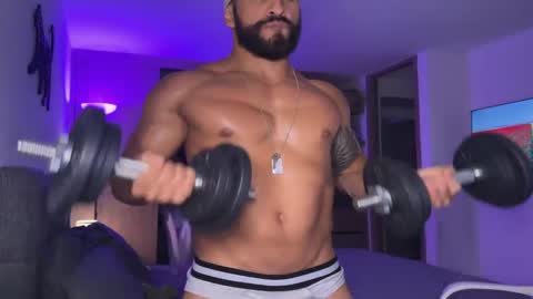 Snapshot of samdornan chatting on 16, 1, 2025 Sam Dornan online show from 16, 1, 2025