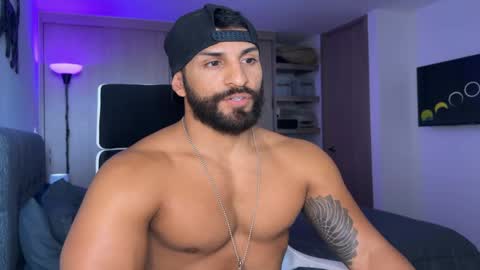 Snapshot of samdornan chatting on 20, 1, 2025 Sam Dornan online show from 20, 1, 2025