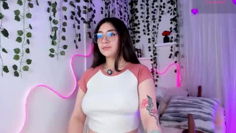 Snapshot of samii_evanns chatting on 2, 5, 2026 Samii Evans online show from 2, 5, 2026