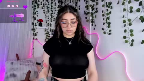Snapshot of samii_evanns chatting on 1, 7, 2026 Samii Evans online show from 1, 7, 2026