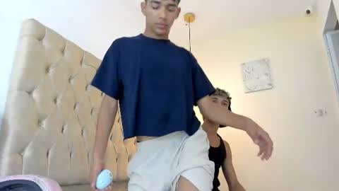 Snapshot of samir_19x chatting on 22, 7, 2026 samir_19x online show from 22, 7, 2026