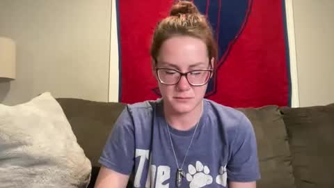 Snapshot of sammieplays chatting on 24, 4, 2026 Playful Sammie online show from 24, 4, 2026