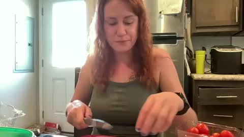 Snapshot of sammieplays chatting on 19, 5, 2026 Playful Sammie online show from 19, 5, 2026