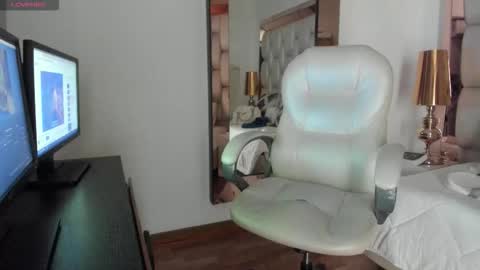 Snapshot of sammy_rios chatting on 4, 11, 2025 Sammy online show from 4, 11, 2025