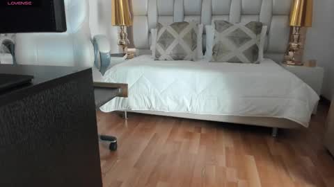 Snapshot of sammy_rios chatting on 6, 11, 2025 Sammy online show from 6, 11, 2025