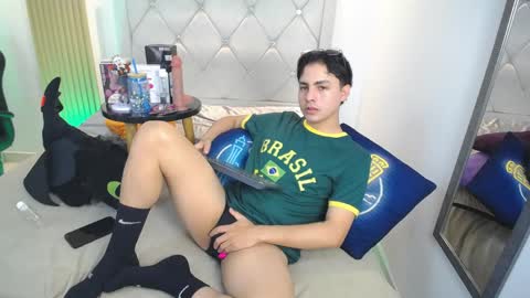 Snapshot of samu_foxxx chatting on 4, 5, 2026 SAMU online show from 4, 5, 2026