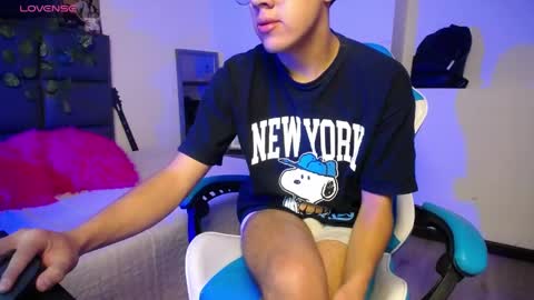 Snapshot of samuel_dark chatting on 13, 4, 2026 samuel_dark online show from 13, 4, 2026