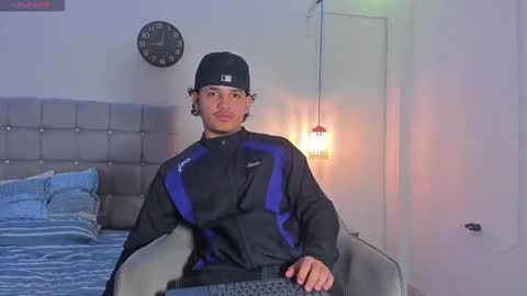 Snapshot of samxx_muscle chatting on 20, 12, 2025 samxx_muscle online show from 20, 12, 2025