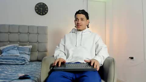 Snapshot of samxx_muscle chatting on 7, 1, 2026 samxx_muscle online show from 7, 1, 2026
