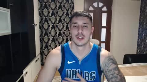 Sanchez Erik online show from 3, 2, 2025