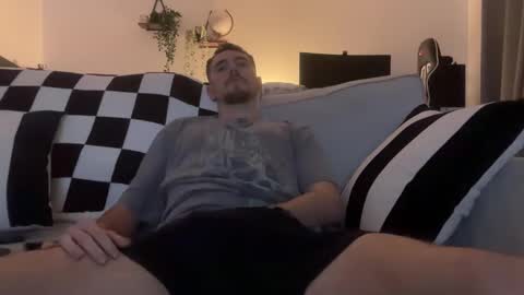 Snapshot of sandb250 chatting on 11, 3, 2025 sandb250 online show from 11, 3, 2025