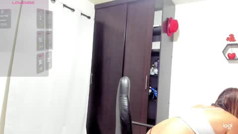 Sanddi  online show from 15, 4, 2026