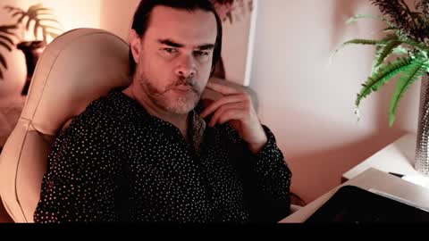 Snapshot of sanders_white chatting on 20, 1, 2025 Sanders online show from 20, 1, 2025