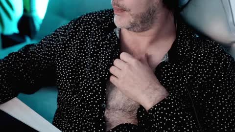 Snapshot of sanders_white chatting on 5, 2, 2025 Sanders online show from 5, 2, 2025