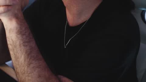 Snapshot of sanders_white chatting on 25, 2, 2025 Sanders online show from 25, 2, 2025