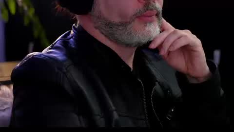 Snapshot of sanders_white chatting on 11, 9, 2025 Sanders online show from 11, 9, 2025