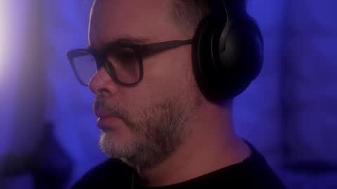 Snapshot of sanders_white chatting on 14, 10, 2025 Sanders online show from 14, 10, 2025