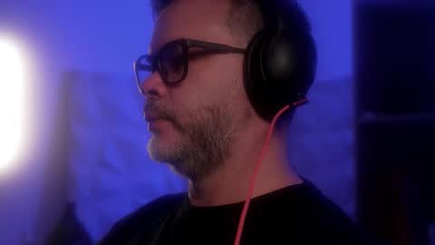 Snapshot of sanders_white chatting on 15, 10, 2025 Sanders online show from 15, 10, 2025