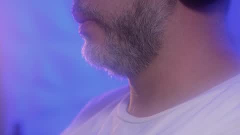 Snapshot of sanders_white chatting on 25, 10, 2025 Sanders online show from 25, 10, 2025