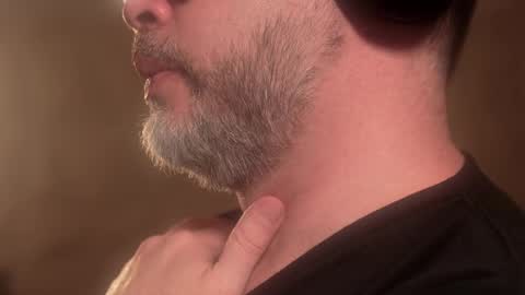 Snapshot of sanders_white chatting on 28, 10, 2025 Sanders online show from 28, 10, 2025