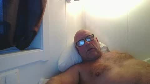 sandnesrune523 online show from 10, 3, 2026