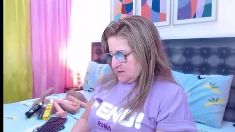 Snapshot of sandra_20_ chatting on 2, 2, 2026 SANDRA online show from 2, 2, 2026