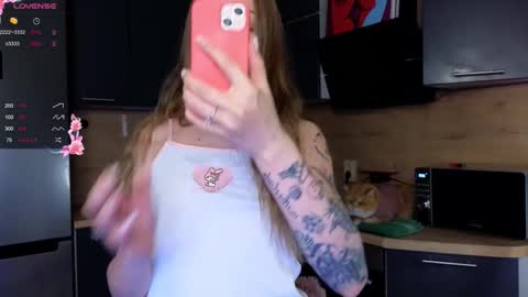 Snapshot of sandra_buika chatting on 16, 9, 2025 Sandra      Lillys Page    online show from 16, 9, 2025