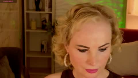 Snapshot of sandra_kind chatting on 19, 4, 2026 Sandra online show from 19, 4, 2026