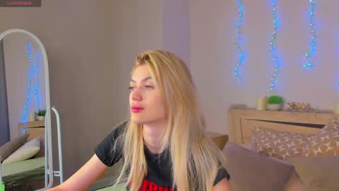 Snapshot of sandraa_anderson chatting on 17, 5, 2026 sandraa_anderson online show from 17, 5, 2026