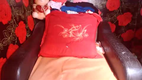 Snapshot of sandrabenet chatting on 6, 11, 2025 Sandra online show from 6, 11, 2025