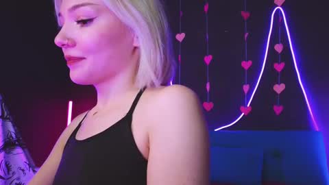 Snapshot of sandraboyl chatting on 20, 2, 2025 Sandy online show from 20, 2, 2025