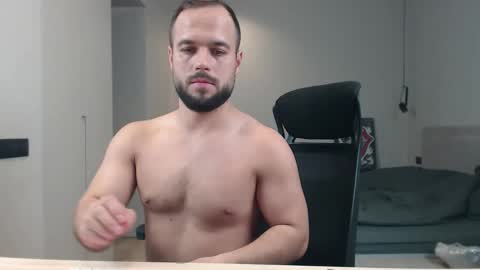 Snapshot of sandro_best chatting on 19, 4, 2026 DeAlex online show from 19, 4, 2026