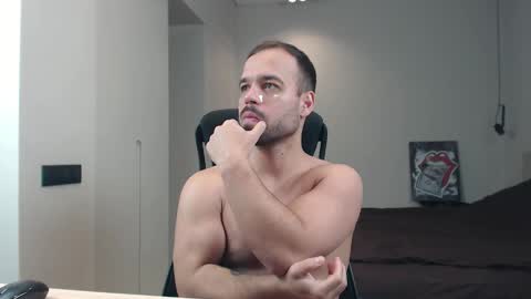 Snapshot of sandro_best chatting on 23, 4, 2026 DeAlex online show from 23, 4, 2026