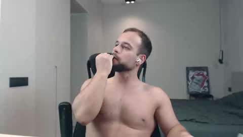 Snapshot of sandro_best chatting on 11, 5, 2026 DeAlex online show from 11, 5, 2026